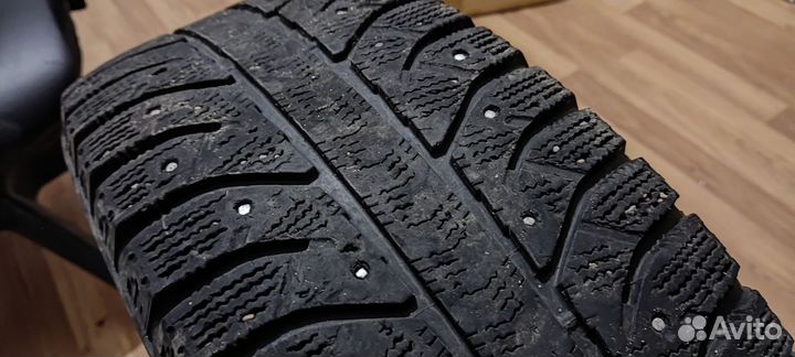 Bridgestone Ice Cruiser 7000 195/65 R15