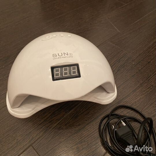 Лампа для сушки ногтей