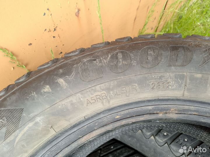 Goodyear UltraGrip 195/65 R15 20B