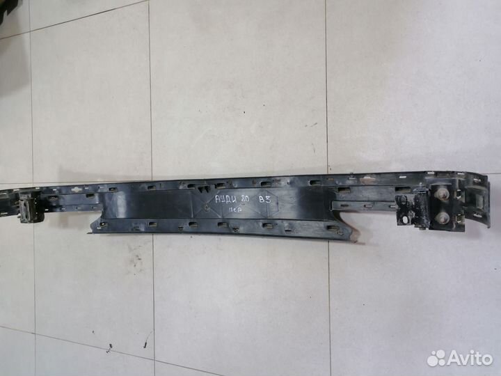 Усилитель переднего бампера Audi 80 B3 1.6 DT 1990