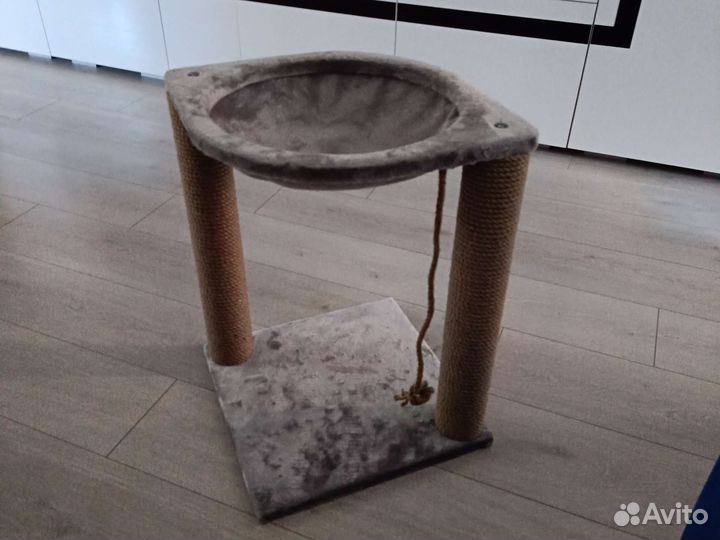 Когтеточка с домиком новая