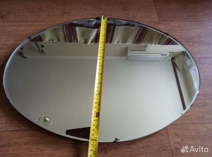 Зеркало настенное овальное