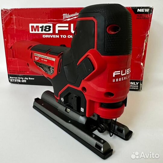 Лобзик milwaukee 2737B