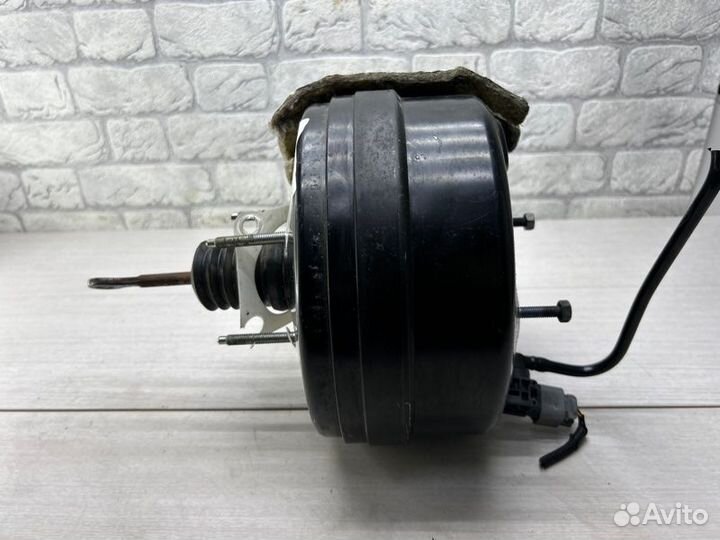 Вакуумный усилитель тормозов Ford Transit Custom