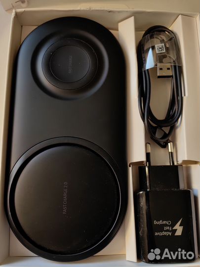 Беспроводное зарядное Samsung EP-P5200