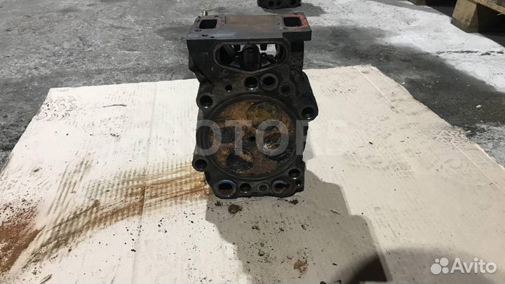 Головка блока цилиндров Scania 124 4 2003 1450275
