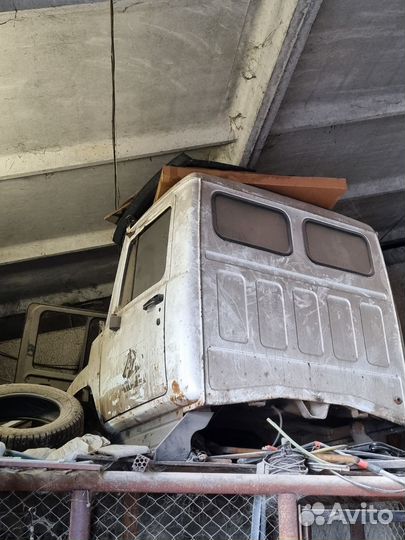 Кабина на газон