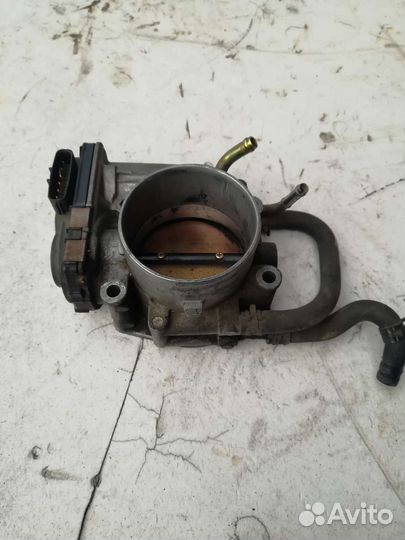 Дроссельная заслонка 2UZ-FE toyota land cruiser LX