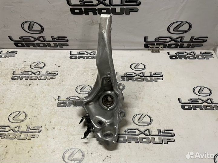 Кулак поворотный передний правый Land Rover Range