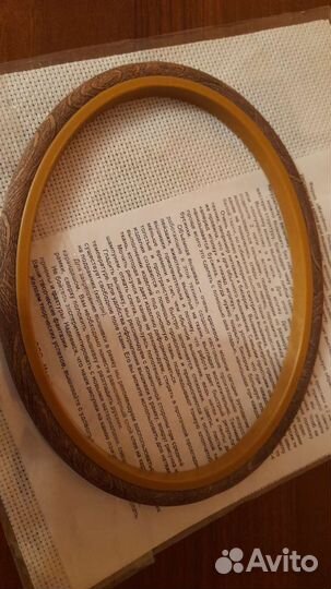 Пяльцы деревянные овальные, диаметр 20 см