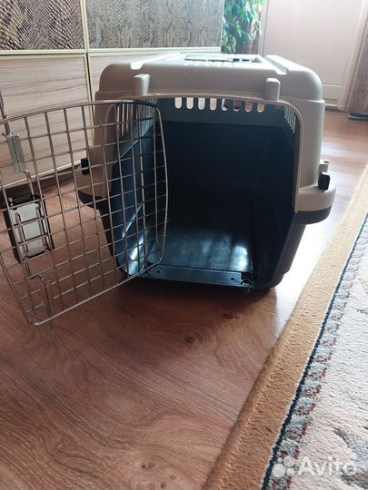 Переноска для кошек и собак