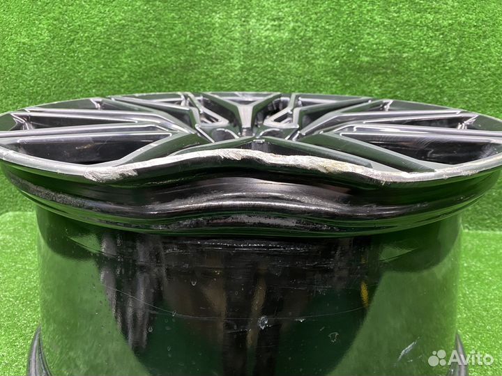 Диск R21 818M стиль BMW X5M F95