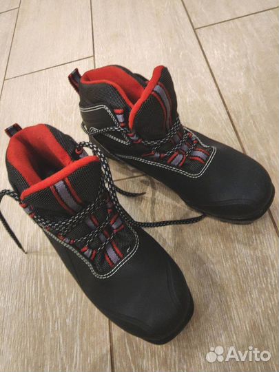 Лыжные ботинки детские 36