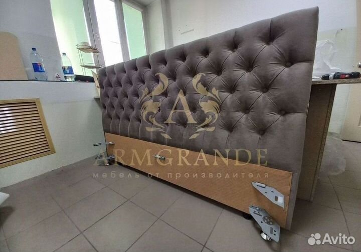 Кровать двуспальная