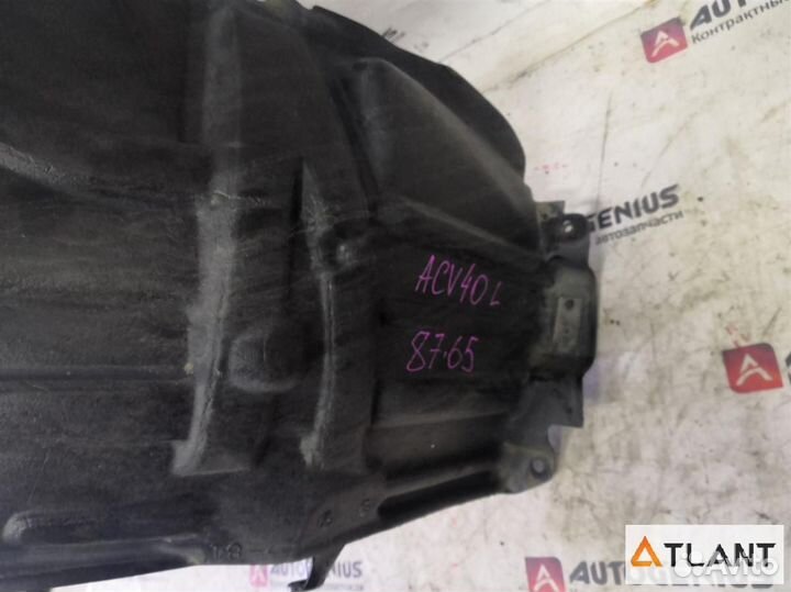 Подкрылок передний левый toyota camry