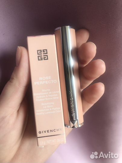 Губная помада givenchy