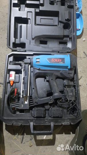 Монтажный пистолет toua