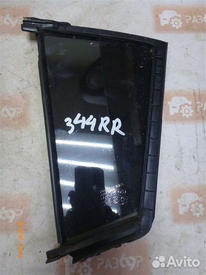 Стекло двери заднее правое Mazda Mazda3 BK Z6 2008