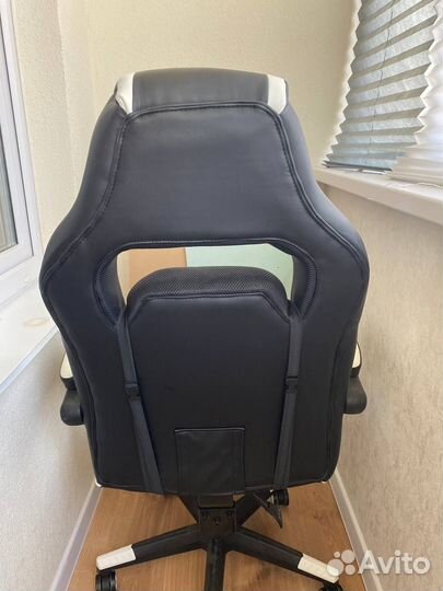 Компьютерное кресло ardor gaming Chaos Guard 400M