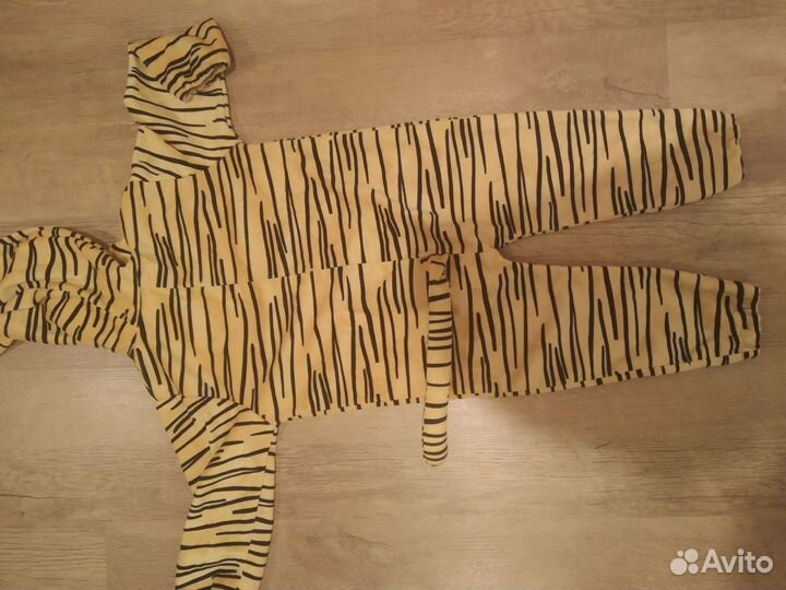 Новогодний костюм тигренка