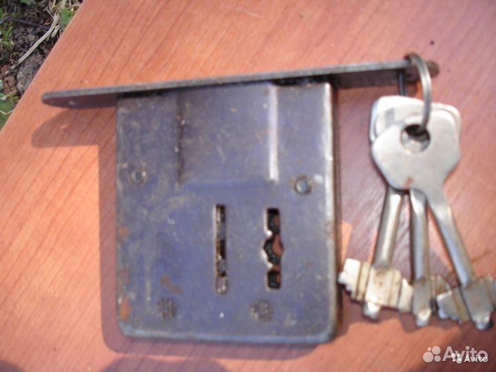 Дверные ручки и замки СССР Дюбеля