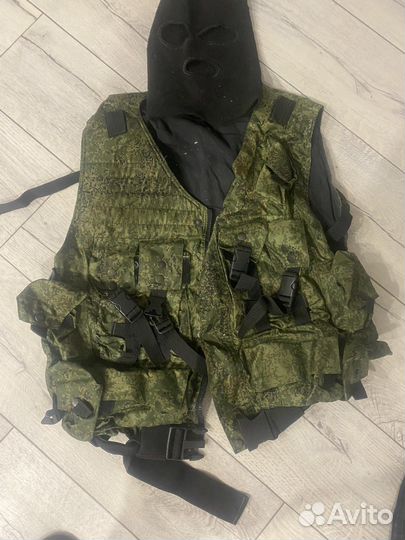 Страйк больный жилет