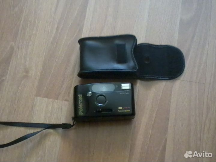 Старый фотоаппарат Polaroid