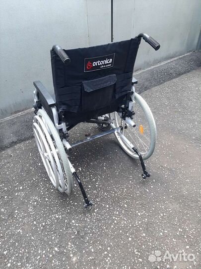 Коляска инвалидная для управления одной рукой