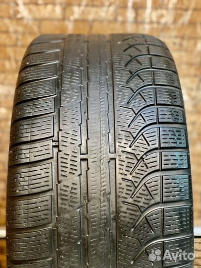 Pirelli P Zero Winter 275/35 R19