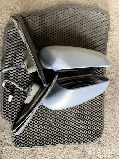 Боковое зеркало правое левое Ниссан Авенир