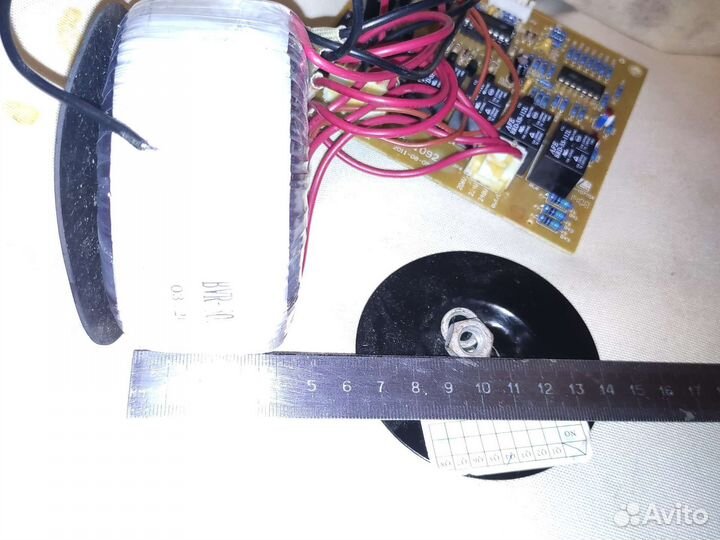 Электрон. и транс от Стаб напряжения sven AVR-500