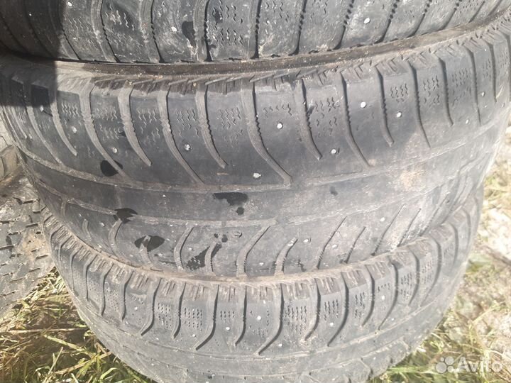 Bridgestone Ice Cruiser 7000 185/65 R15 88T