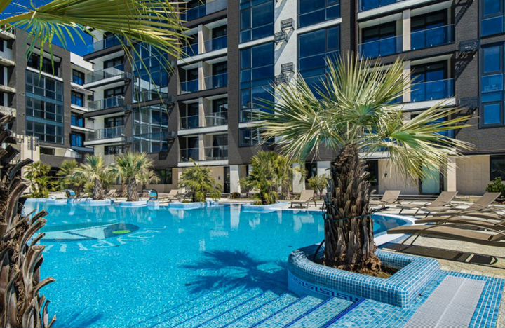 2-к. квартира, 100 м², 1/3 эт.