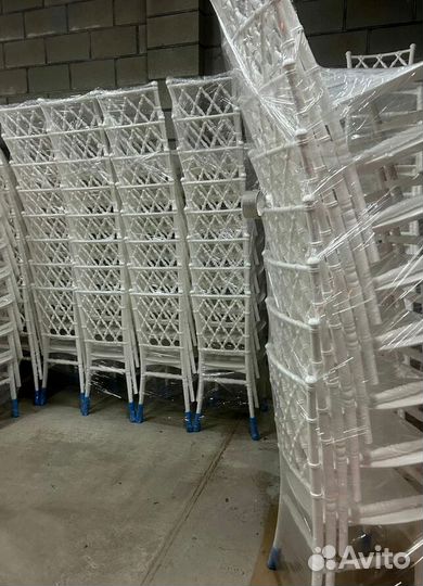 Ресторанный стул