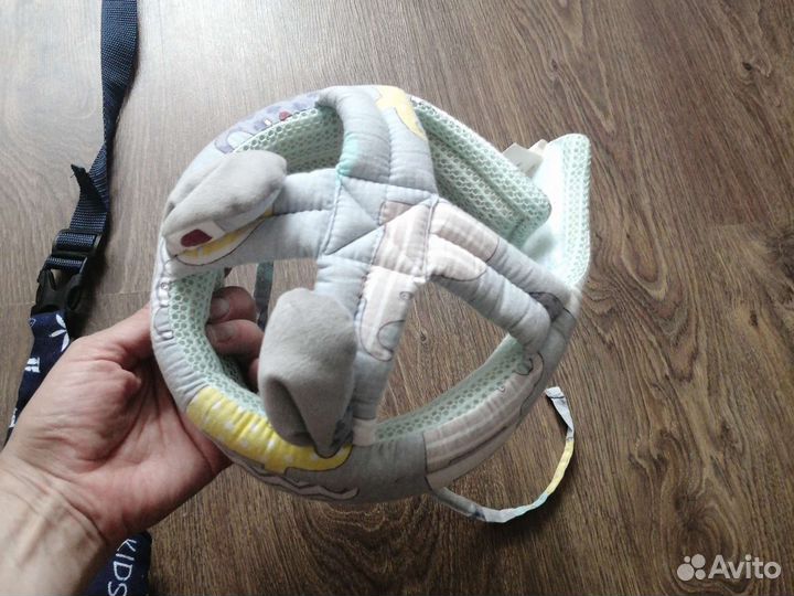 Ходунки и шлем от падений