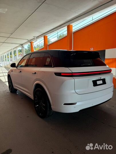 Пленка полиуретановая антигравийная rhino