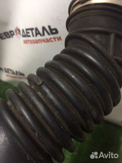 Патрубок воздушного фильтра Chevrolet Aveo T300