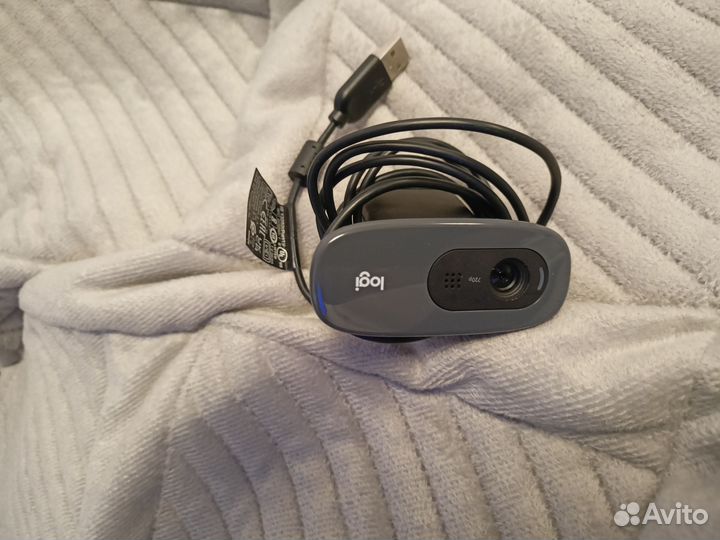 Веб камера Logitech c270