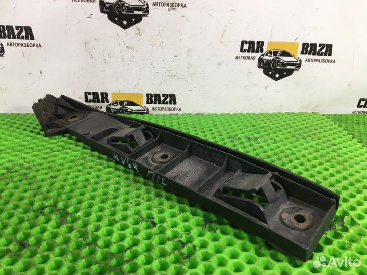 Направляющая переднего бампера правая R