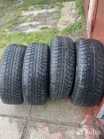 Gislaved Nord Frost 5 235/65 R17