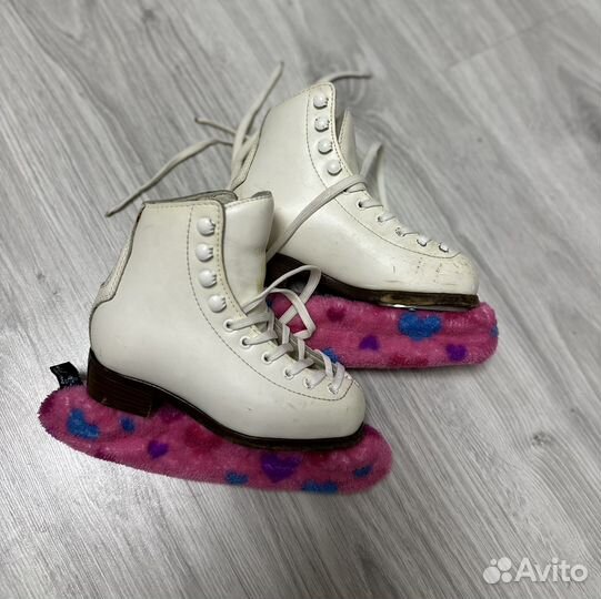 Коньки фигурные wifa 28LL