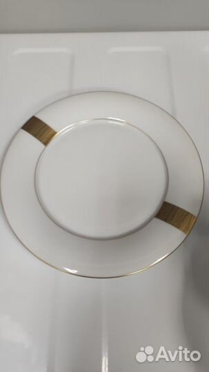 Соусник с блюдом