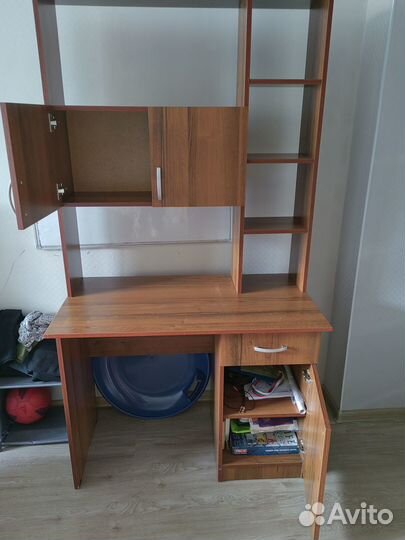 Письменный стол
