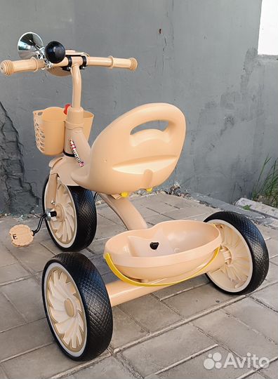 Новый трёхколёсный велосипед со светом и муз