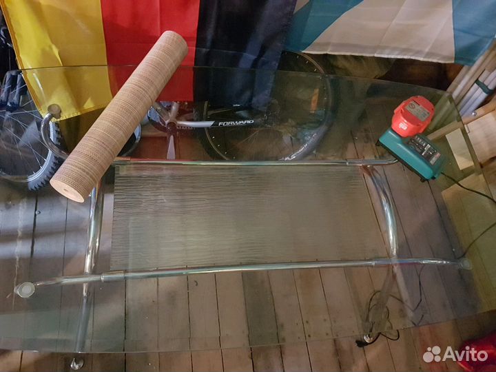 Стол
