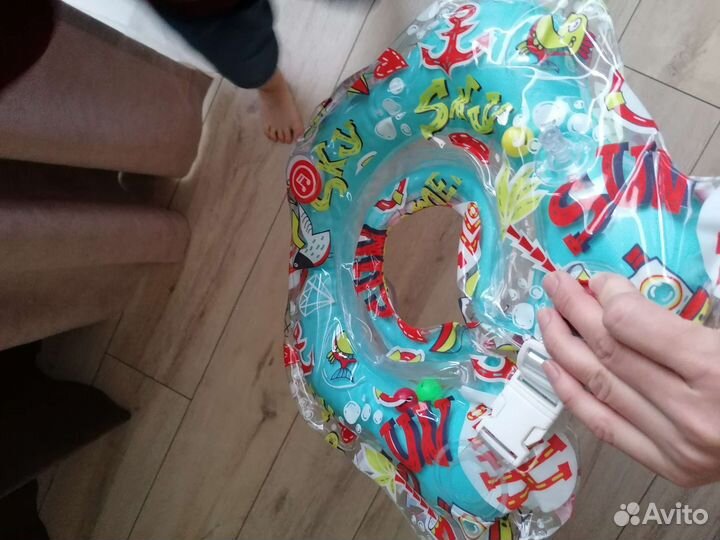 Круг на шею для купания
