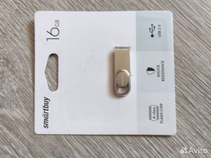 Флэшка SMART but 16 gb