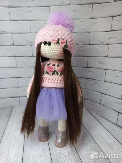 Вязаная интерьерная кукла
