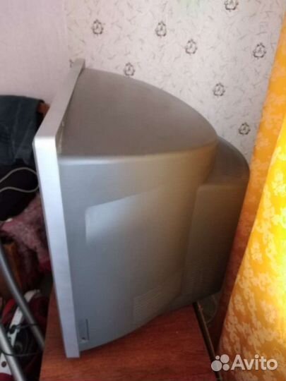 Телевизор Philips старый большой с пультом