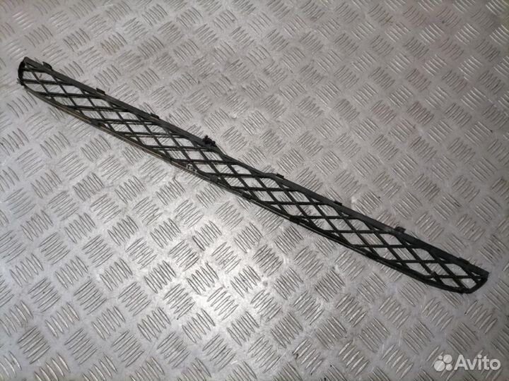 Решетка в бампер центральная Bmw X5 e70 2007-2013